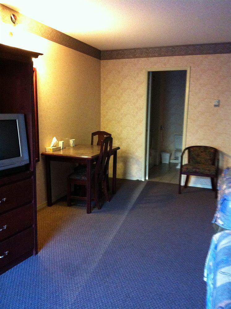 Coquitlam Sleepy Lodge Ngoại thất bức ảnh