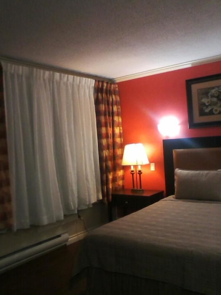 Coquitlam Sleepy Lodge Ngoại thất bức ảnh