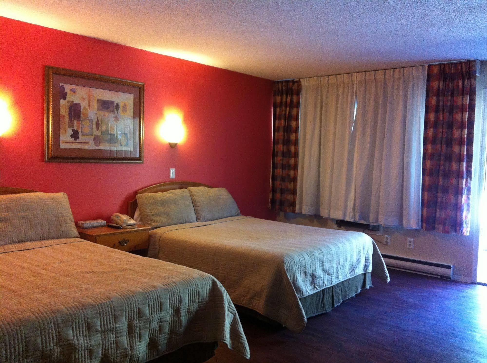 Coquitlam Sleepy Lodge Ngoại thất bức ảnh