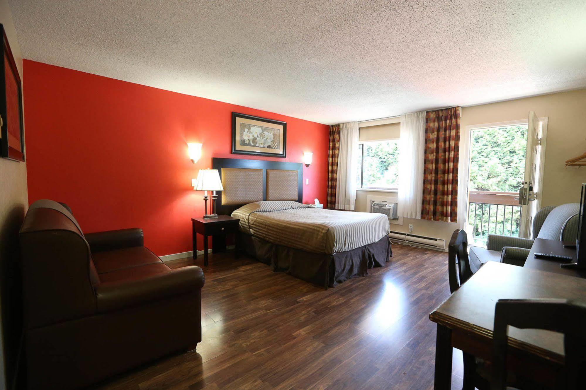 Coquitlam Sleepy Lodge Ngoại thất bức ảnh
